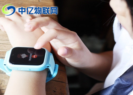 智能穿戴設(shè)備物聯(lián)網(wǎng)卡：運(yùn)動(dòng)軌跡實(shí)時(shí)監(jiān)控 一鍵報(bào)警！